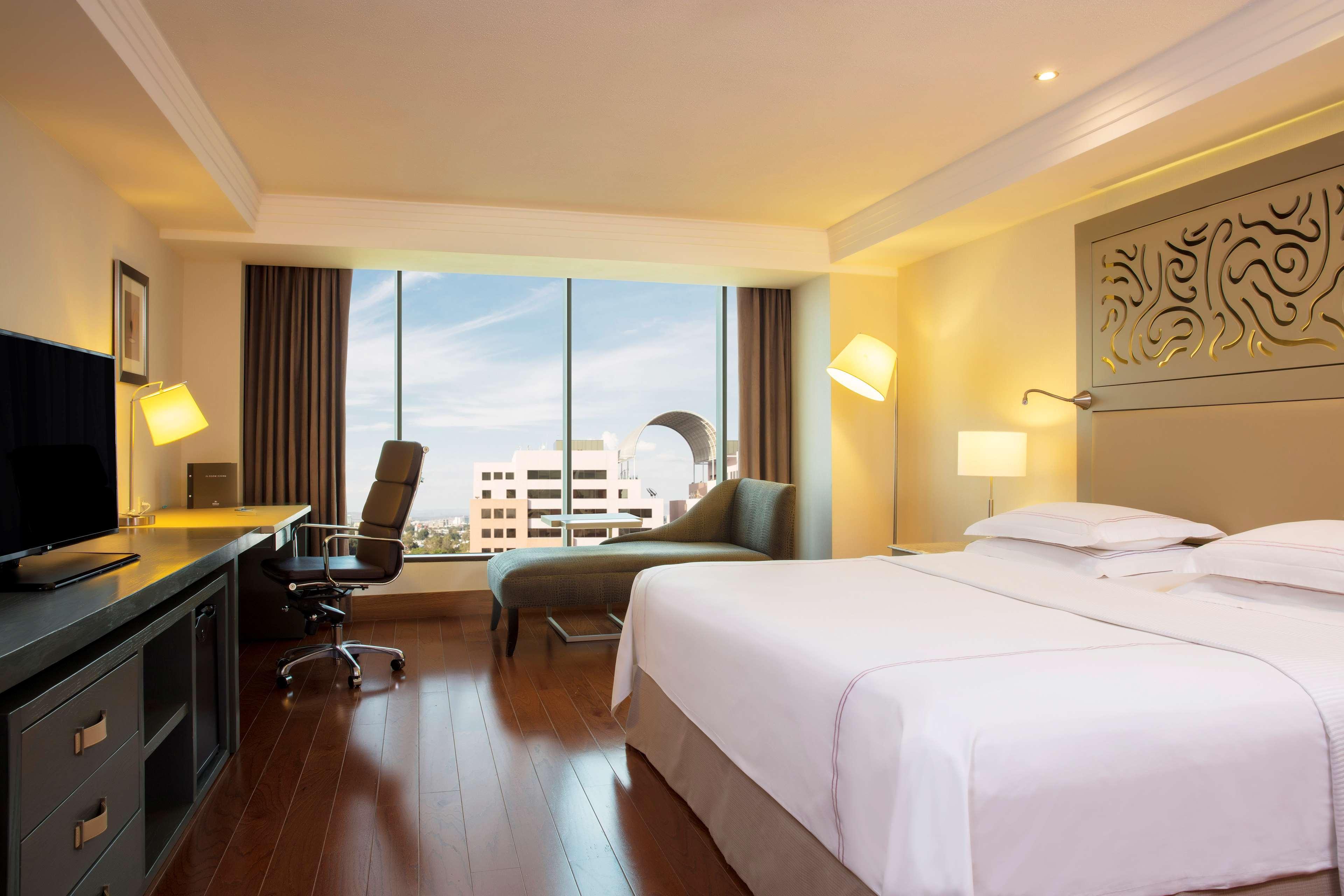 Barcelo Guadalajara Hotell Eksteriør bilde