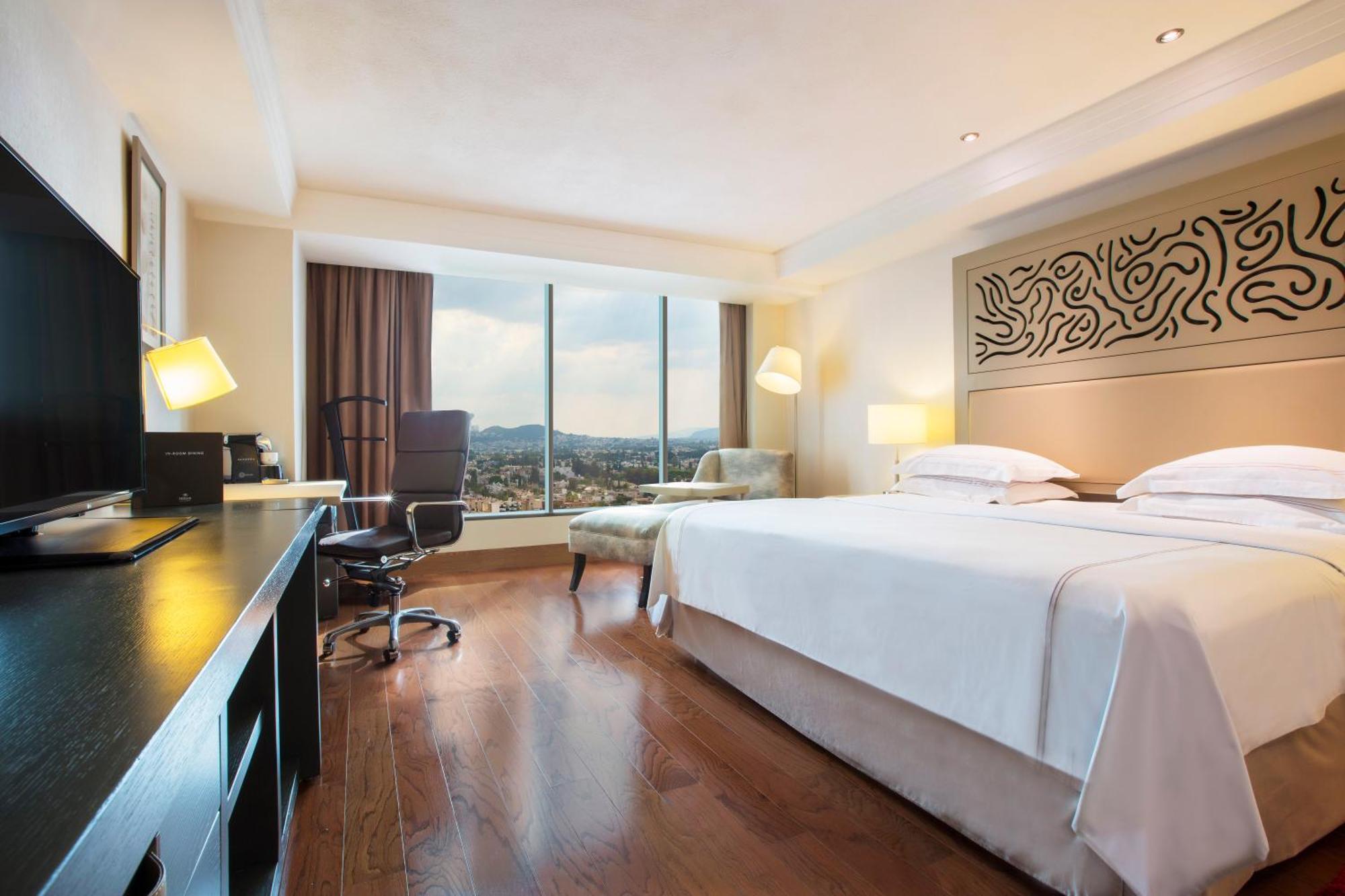 Barcelo Guadalajara Hotell Eksteriør bilde Deluxe Room